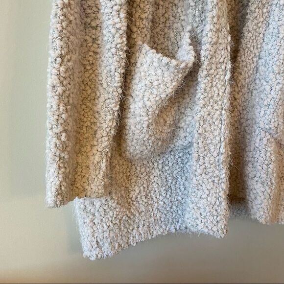 John+Jenn "Better Than A Slanket Cardigan" - Picture 6 of 12